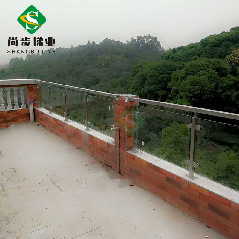 尚步梯业厂家定制生产304 316不锈钢立柱 护栏 扶手 楼梯