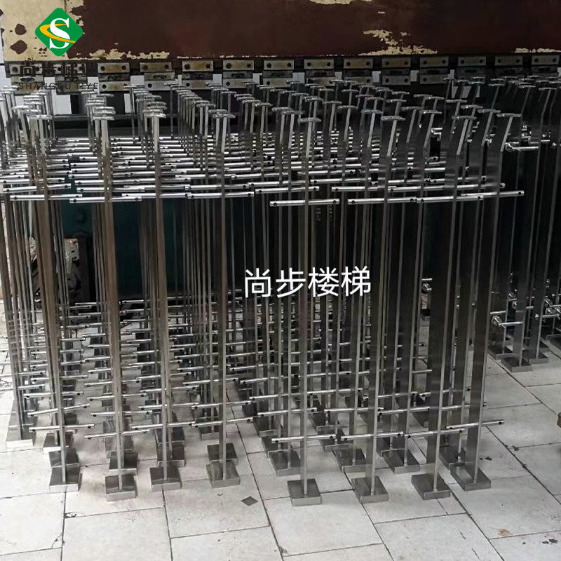 尚步梯业厂家定制生产304 316不锈钢立柱 护栏 扶手 楼梯