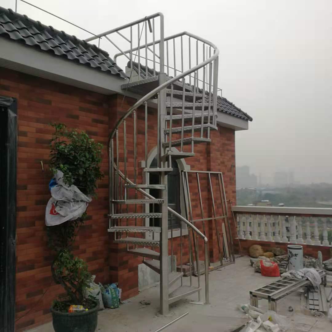 不锈钢旋转楼梯