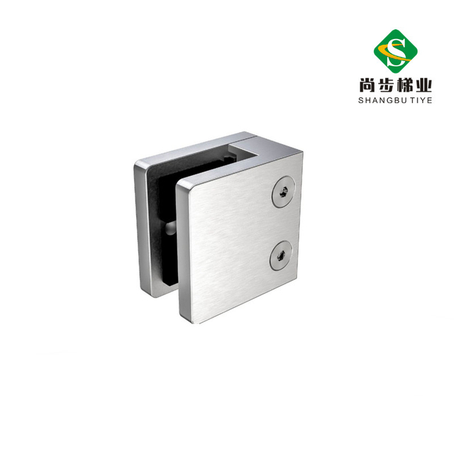 佛山尚步梯业厂家生产销售楼梯及金属配件立柱护栏玻璃夹件鱼嘴夹圆型方型